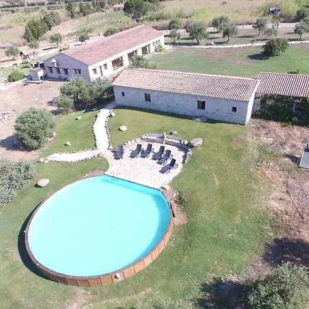 In With Pool 24h , 1500 Meters From The Sea Badesi